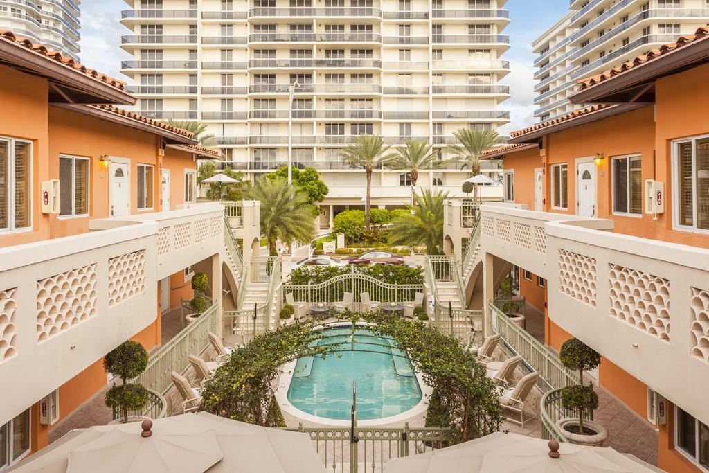 Sun Harbour Boutique Hotel Bal Harbour Esterno foto