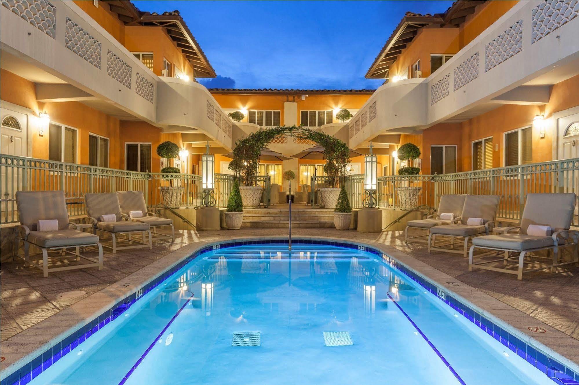 Sun Harbour Boutique Hotel Bal Harbour Esterno foto